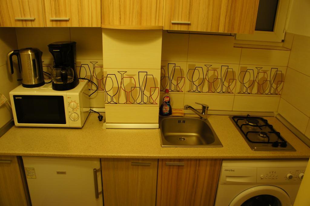 Agentia H Accommodation Bucarest Extérieur photo