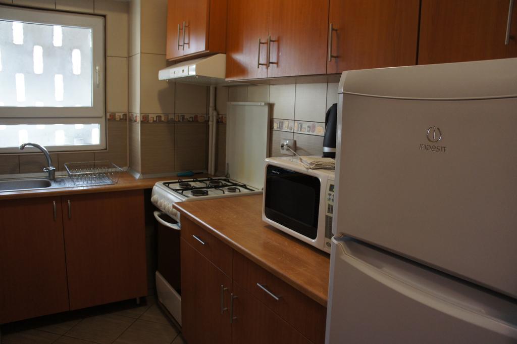 Agentia H Accommodation Bucarest Extérieur photo