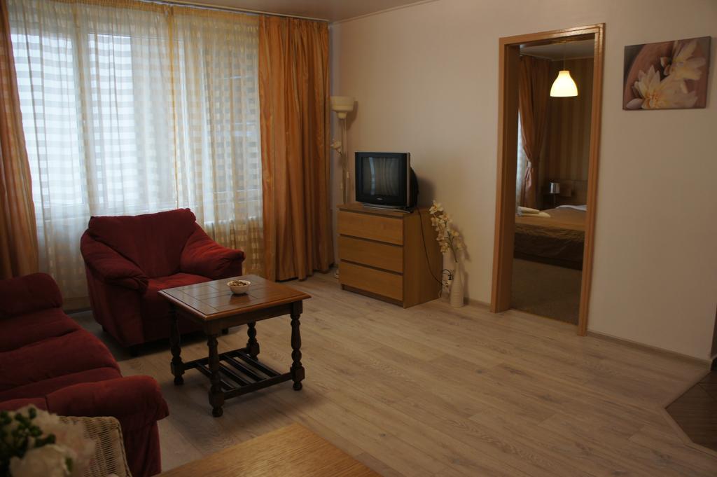 Agentia H Accommodation Bucarest Extérieur photo