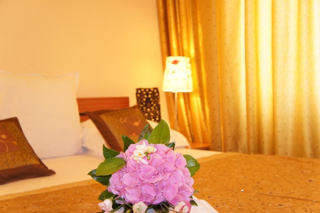 Agentia H Accommodation Bucarest Chambre photo