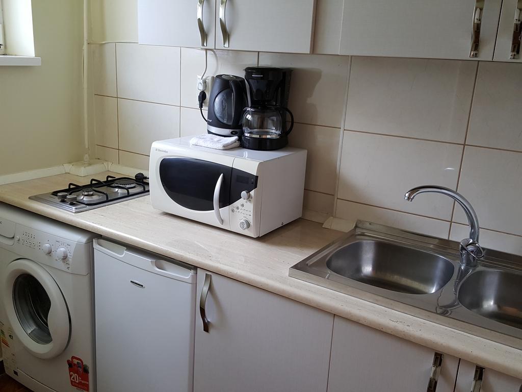 Agentia H Accommodation Bucarest Extérieur photo