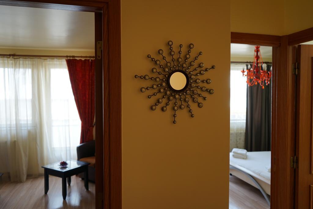 Agentia H Accommodation Bucarest Extérieur photo