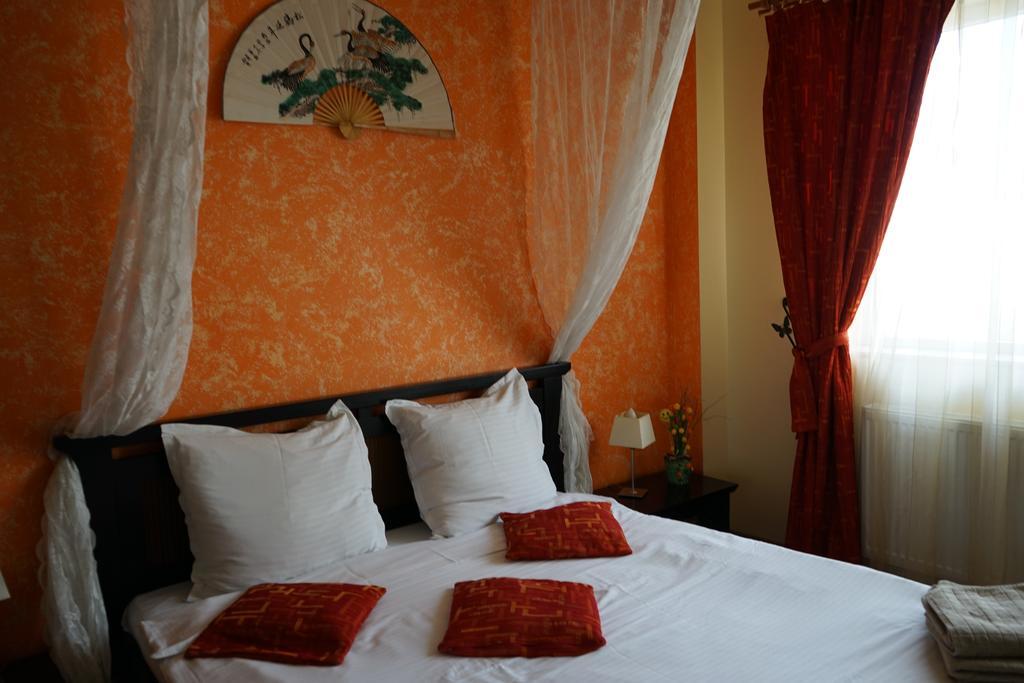 Agentia H Accommodation Bucarest Extérieur photo