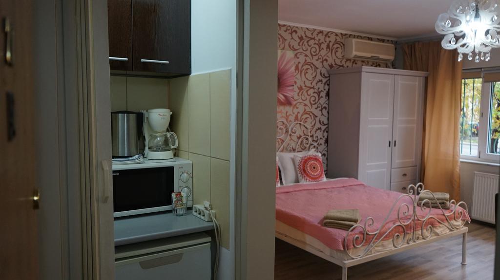 Agentia H Accommodation Bucarest Extérieur photo