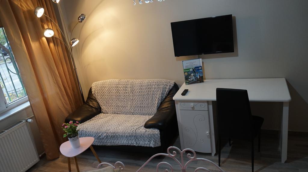 Agentia H Accommodation Bucarest Extérieur photo