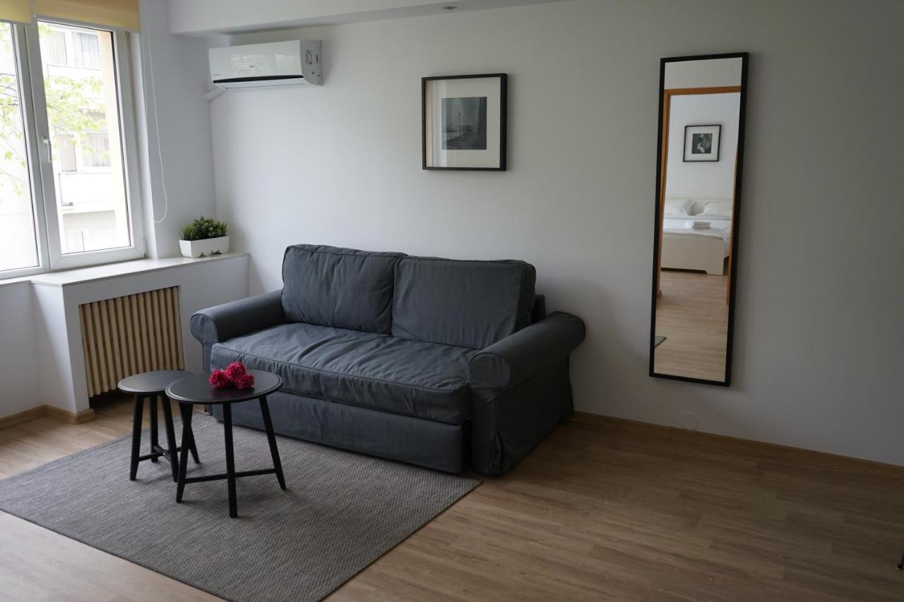 Agentia H Accommodation Bucarest Extérieur photo
